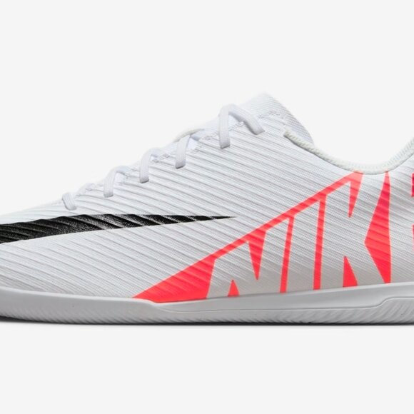 Nike Mercurial Vapor 15 Club - Picture 2 of 8